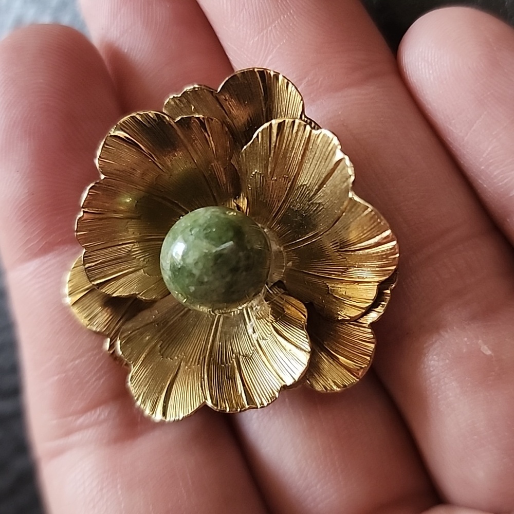Vtg Wells Gold Filled Brooch